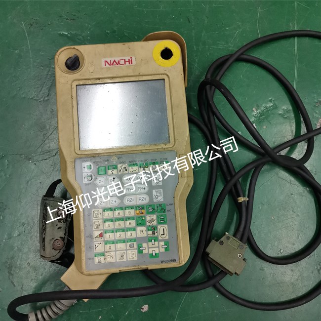 那智不二越6軸機(jī)器人示教器維修開(kāi)機(jī)花屏