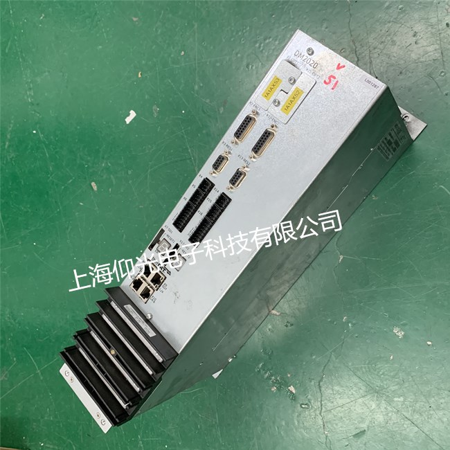 穆格伺服驅動器維修DM2020 CCE28EENLNL0B00-06通電24V跳閘維修