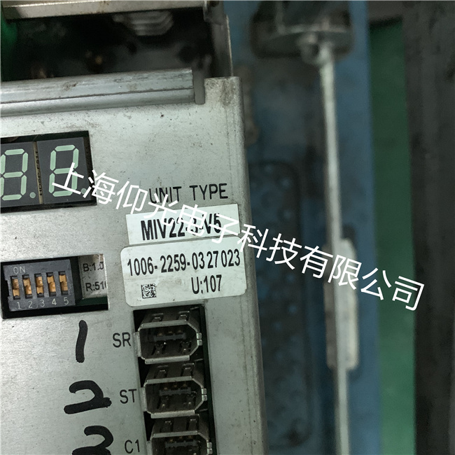 OKUMA大隈伺服驅動器MIVMIV0204A-1-B5出現故障